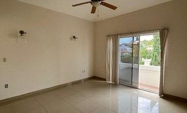 ERMOSA CASA DE 2 NIVELES EN BOSQUES DEL PEDREGAL ESQUINA CON CALLE ACERINA