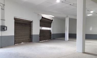 BODEGA EN RENTA, SOBRE AV. DR. R. MICHEL, ZONA AGUA AZUL, GUADALAJARA