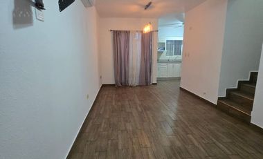 Casa en renta Deportivo Huinalá, fraccionamiento privado, 3 recámaras en Apodaca Huinalá Nuevo León