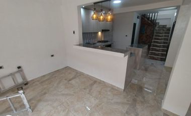 VENTA HERMOSA  CASA EN  EL BARRIO CORVIVALLE -  YUMBO