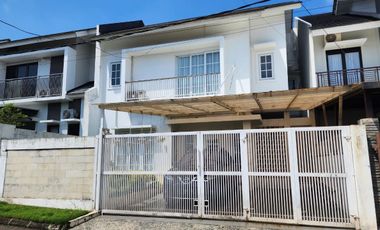 Disewakan rumah bagus nyaman asri di Bogor