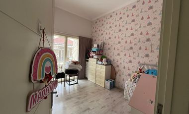 Rumah Sutorejo Utara MINIMALIS SIAP HUNI carport 2, row 3 mobil