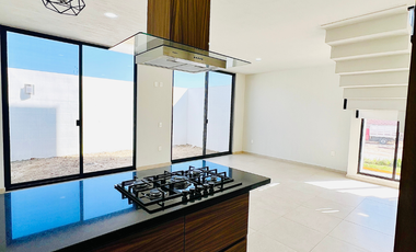 CASA EN VENTA EN ALBAZUR
