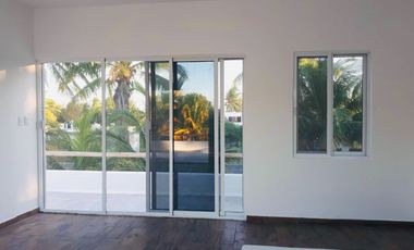 CASA ESTILO MEDITERRANEO EN TELCHAC PUERTO