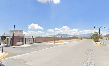 Casa en Remate Bancario. Identifique el precio que se encuentra muy por debajo de su valor comercial.