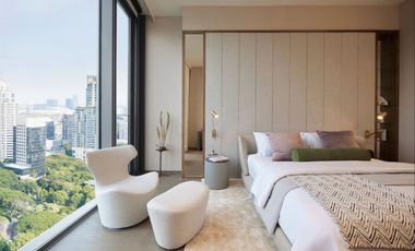 2 bedrooms / Scope Langsuan / Pet friendly