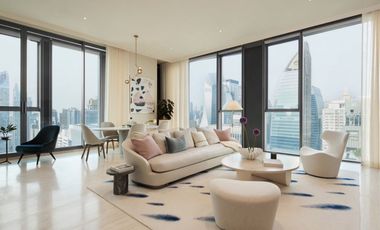 2 bedrooms / Scope Langsuan / Pet friendly