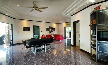 Luxurious villa with swimming pools and roof terrace in Chakphong, Rayong