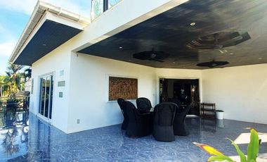 Luxurious villa with swimming pools and roof terrace in Chakphong, Rayong