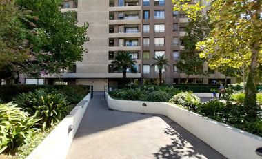 Departamento En Condominio Las Palmas, Macul