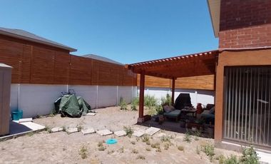 Hermosa Casa En Condominio Cerro Pinto, Buin