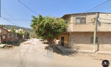 Casa en colonia Jardines, Puerto Vallarta, Jalisco. Con 2 recamaras y 100m2, A unos minutos del Campo de Futbol Col. Jardines.