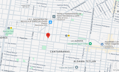 Casa en colonia Agustín Yáñez, Guadalajara, Jalisco. Con 4 recamaras y 568m2. A unos minutos de Mercado el Campesino.