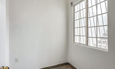 CASA EN VENTA CON 2 SUITS INDEPENDIENTES, UBICADA EN LA CALERA.