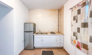 CASA EN VENTA CON 2 SUITS INDEPENDIENTES, UBICADA EN LA CALERA.