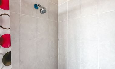 CASA EN VENTA CON 2 SUITS INDEPENDIENTES, UBICADA EN LA CALERA.