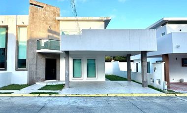 Renta - Venta en Ciudad del Carmen 🏘️ Residencia Fracc. Canterias km 12 📍
