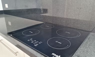 Venta de Departamento de 3 dormitorios en primer piso alto, Edificio Spazio, Puerto Santa Ana, Guayaquil