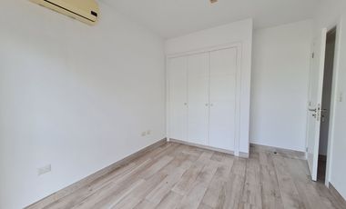 Venta de Departamento de 3 dormitorios en primer piso alto, Edificio Spazio, Puerto Santa Ana, Guayaquil
