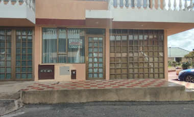Arriendo Amplio Apartaestudio Conjunto Portales de Mamore, Tunja