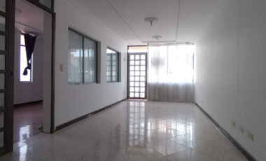 Arriendo Amplio Apartaestudio Conjunto Portales de Mamore, Tunja
