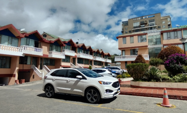 Arriendo Amplio Apartaestudio Conjunto Portales de Mamore, Tunja