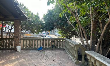 Casa en Renta. 3 Recamaras, Amplio estacionamiento. Rosarito.