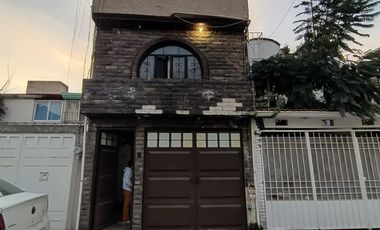 CASA EN VENTA EN ARMANDO NEYRA TOLUCA EDO. DE MEXICO