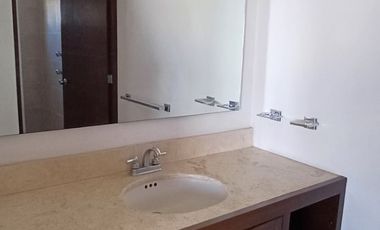 Céntrica casa en Fraccionamiento Villa Antigua