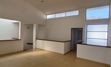 Céntrica casa en Fraccionamiento Villa Antigua