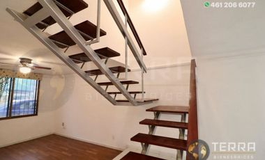 SE RENTA CASA🌳 🏡 🌳 EN JARDINES DE CELAYA 1ERA SECCION A LA VUELTA DE CHEDRAUI EN UNA PRIVADITA DE 15 CASAS SOBRE CALLE TABACHINES  Celaya  Gto. 3 H