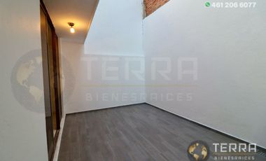 SE RENTA CASA🌳 🏡 🌳 EN JARDINES DE CELAYA 1ERA SECCION A LA VUELTA DE CHEDRAUI EN UNA PRIVADITA DE 15 CASAS SOBRE CALLE TABACHINES  Celaya  Gto. 3 H