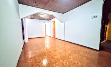Casa Sólida, Regularizada, 2d/1b, 240m2, La Granja