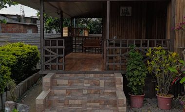San Vicente, Santa Elena - Encantadora cabaña con terreno de 440 m2, ideal para negocio o vivienda.