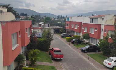 ARRIENDO CASA EN TUMBACO - CONJUNTO MIRA CETI
