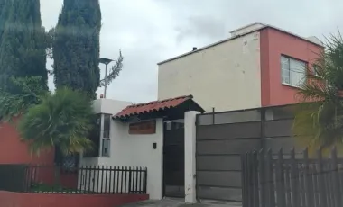 ARRIENDO CASA EN TUMBACO - CONJUNTO MIRA CETI