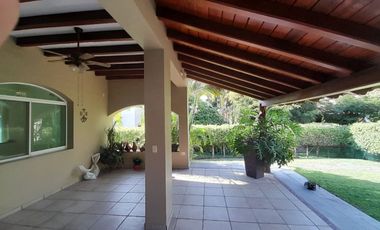 CASA EN VENTA EN  PARQUE ROYAL EN COLIMA