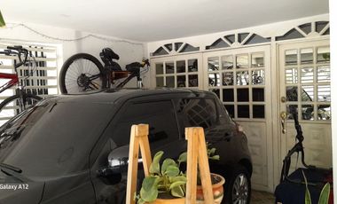 Casa en el barrio Brisas de los Alamos, Alameda del Rio Cali