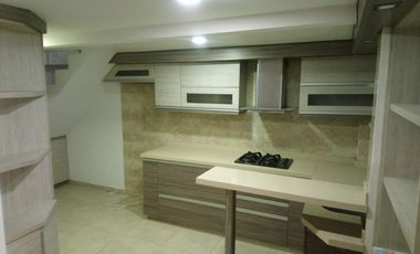Casa en el barrio Brisas de los Alamos, Alameda del Rio Cali