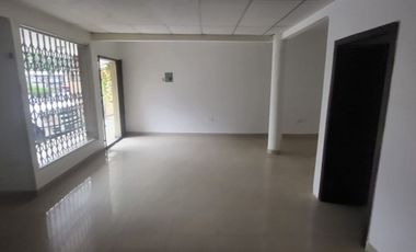Arriendo local Urdesa Central av Las Lomas  cerca de Policentro , San Marino, Plaza Quil.