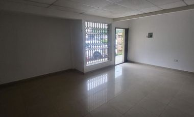Arriendo local Urdesa Central av Las Lomas  cerca de Policentro , San Marino, Plaza Quil.