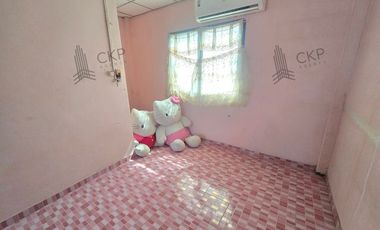 Townhouse Kritsana House Khlong Song, 3-storey house, near Big C and Lotus, convenient transportation.