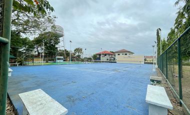 HOUSE AND LOT WITH SWIMMING POOL IN IMUS CAVITE