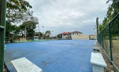 HOUSE AND LOT WITH SWIMMING POOL IN IMUS CAVITE