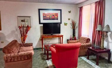 renta habitación amueblada una persona calle Héroe de Nacozari rumbo plaza cibeles