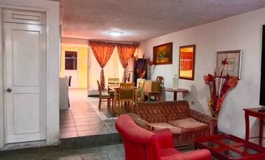 renta habitación amueblada una persona calle Héroe de Nacozari rumbo plaza cibeles