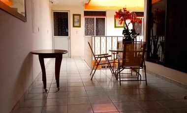renta habitación amueblada una persona calle Héroe de Nacozari rumbo plaza cibeles