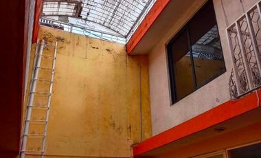 renta habitación amueblada una persona calle Héroe de Nacozari rumbo plaza cibeles