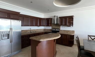 CONDOMINIO EN VENTA , A LA ORILLA DEL MAR