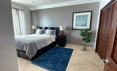 CONDOMINIO EN VENTA , A LA ORILLA DEL MAR